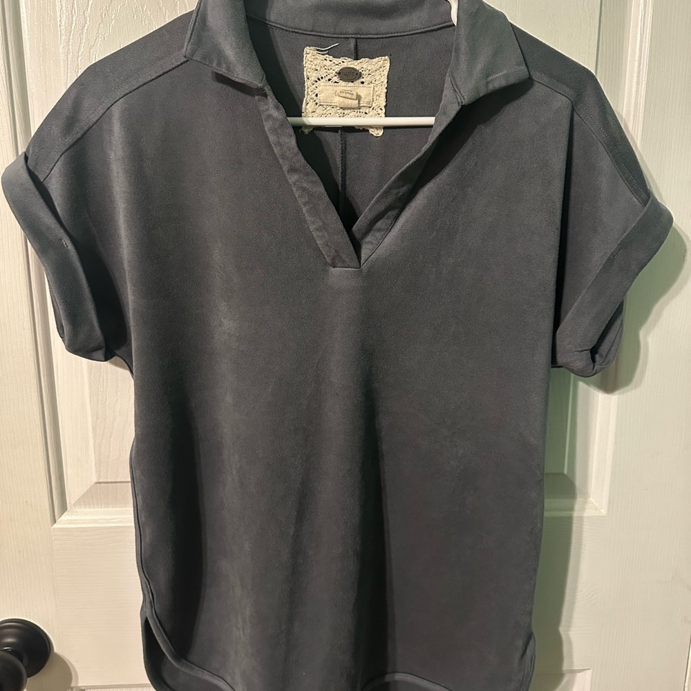 0087 Cupio Charcoal collar Shirt Womens size small